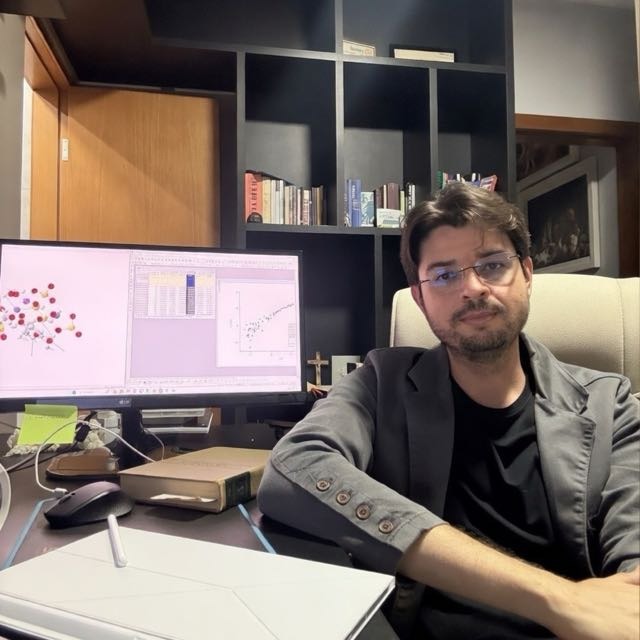 Prof. Dr. Valter Henrique Carvalho Silva